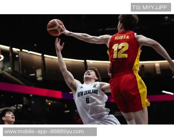 郇斯楠高四季前赛展现持球机动锋线打法豪取26分4助引发关注